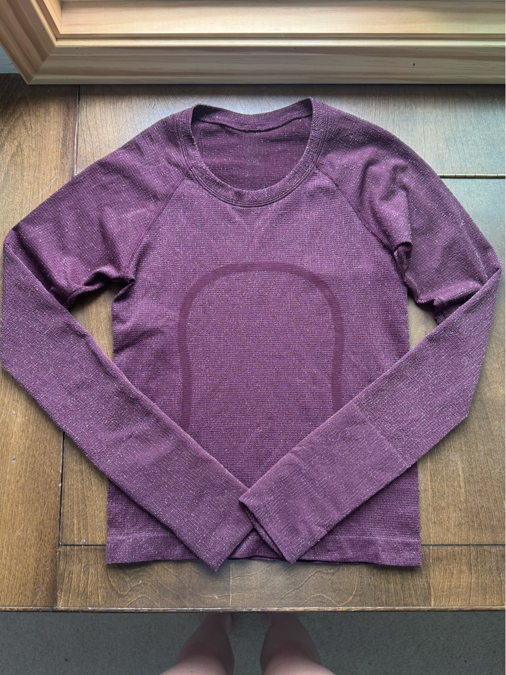 Maroon sparkly lululemon swiftly tech long sleeve shirt 2.0 waist length